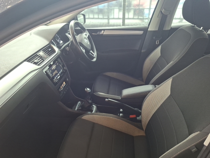 Skoda Rapid Spaceback 1.0 Tsi 110 Se Tech Grey #5