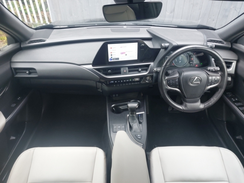 Lexus UX 250H 2.0 F-sport Design Cvt Black #3