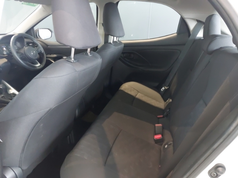 Mazda 2 1.5I Hybrid Centre Line Cvt White #6