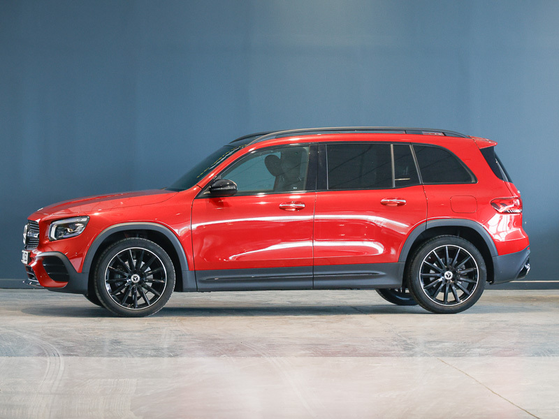 Mercedes-Benz GLB Class Glb 200 Amg Line Premium Night Ed 7G-tronic Red #4