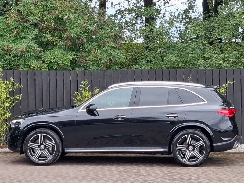Mercedes-Benz GLC Class Glc 300 4Matic Amg Line Prem Pan 9G-tronic Black #4