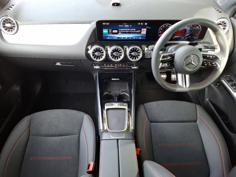 Mercedes-Benz GLA Class Gla 200 Amg Line Executive SP76JMU Black #3