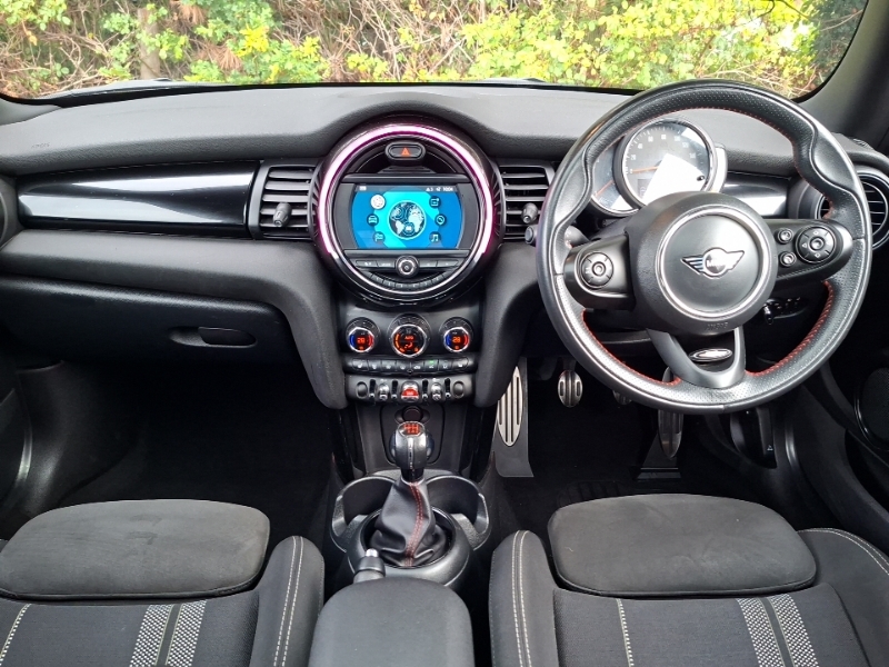 Mini Hatch 1.5 Cooper Sport II DX69MDO Black #3