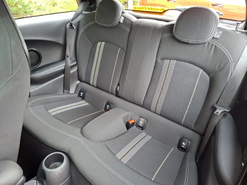 Mini Hatch 1.5 Cooper Sport II DX69MDO Black #6