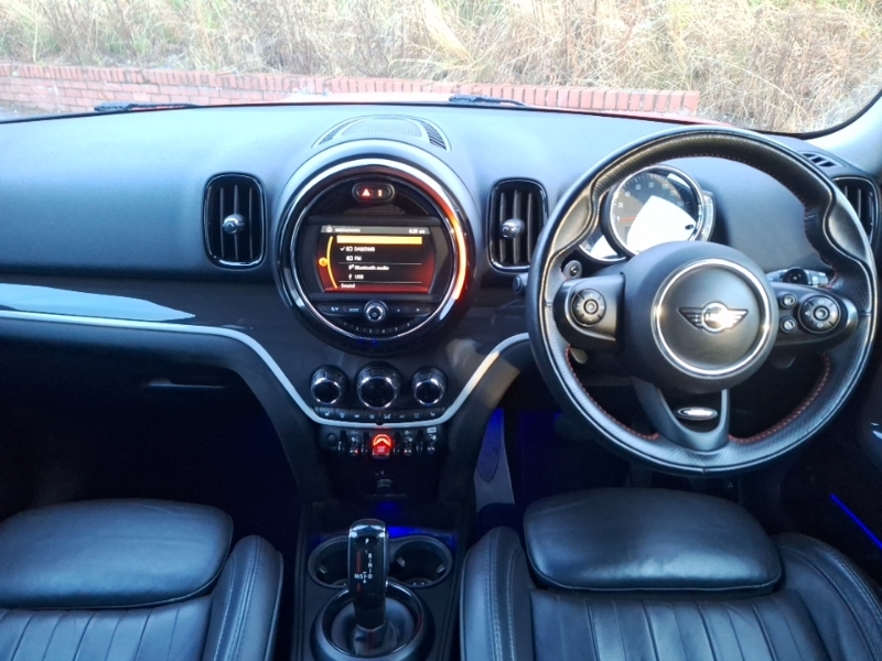 Mini Countryman 2.0 Cooper S 7 Speed SA68OSP Red #3