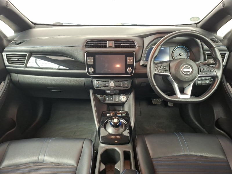 Nissan Leaf 110Kw N-connecta 39Kwh Grey #3