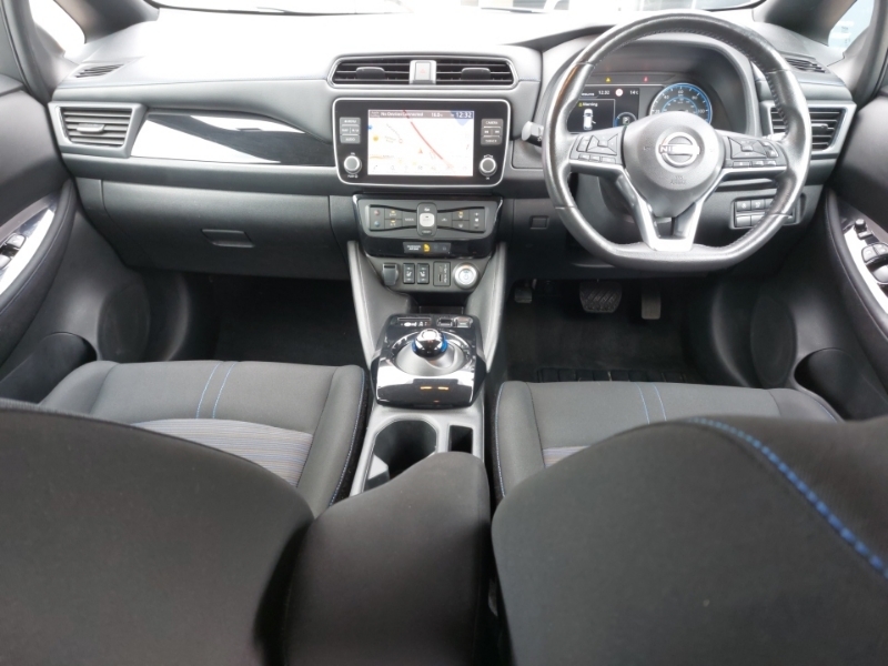 Nissan Leaf 110Kw N-connecta 39Kwh Blue #3