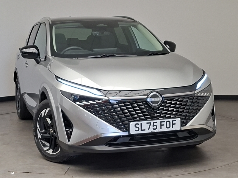 Nissan Qashqai 1.3 Dig-t Mh 158 N-connecta Xtronic Silver
