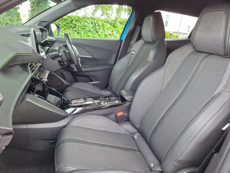 Peugeot e-2008 100Kw Gt 50Kwh Blue #5