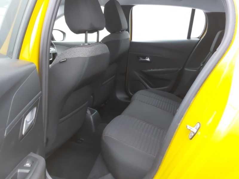 Peugeot 208 1.2 Puretech Active Premium Yellow #6