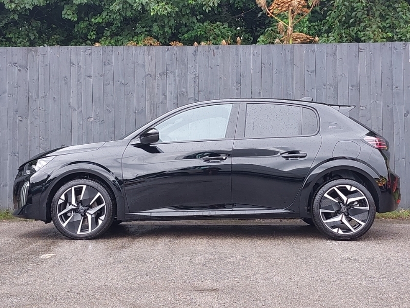 Peugeot 208 1.2 Hybrid 110 Gt E-dsc6 Black #4