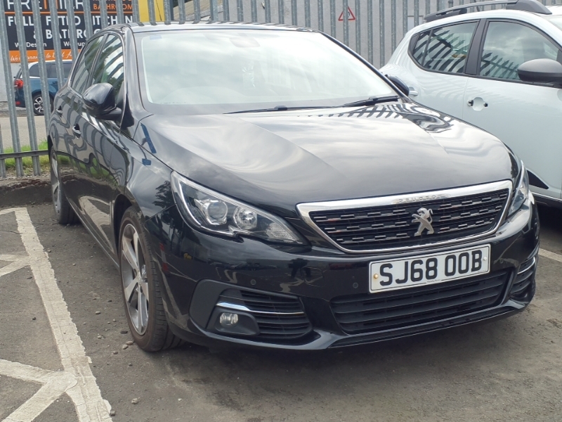 Peugeot 308 1.5 Bluehdi 130 Allure Black