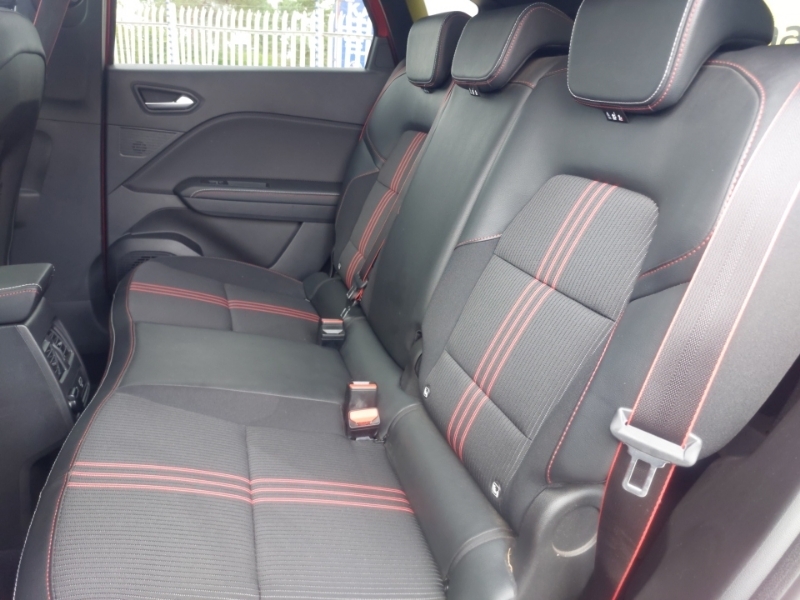 Renault Captur 1.3 Tce 140 R.s. Line Edc Black #6