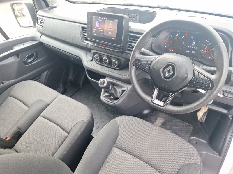 Renault Trafic Ll30 Blue Dci 130 Advance Safety Van White #3