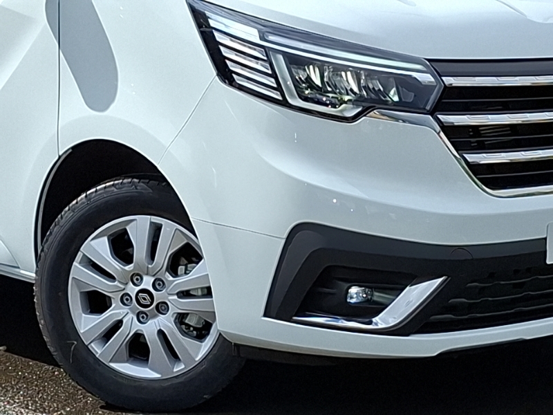 Renault Trafic Extra Sport White #20