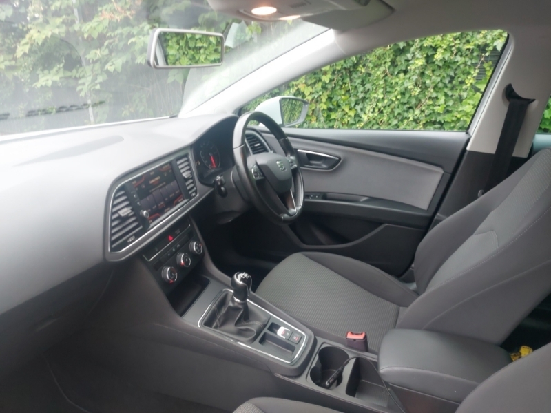 Seat Leon 1.2 Tsi Se Dynamic Technology White #5