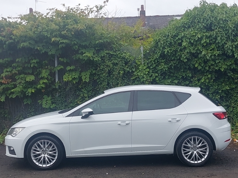 Seat Leon 1.2 Tsi Se Dynamic Technology White #4