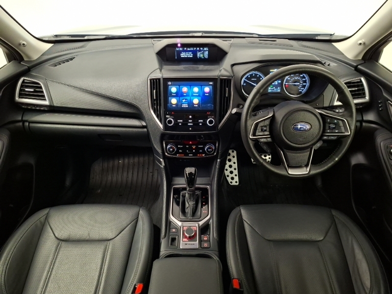 Subaru Forester 2.0I E-boxer Xe Premium Lineartronic Silver #3