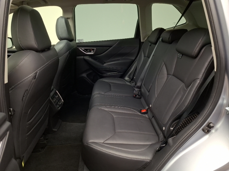 Subaru Forester 2.0I E-boxer Xe Premium Lineartronic Silver #6