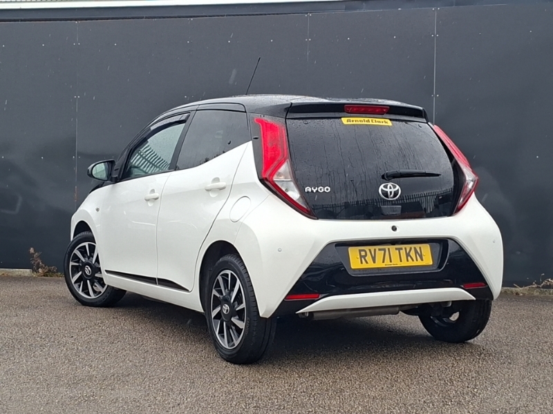 Toyota Aygo 1.0 Vvt-i X-trend Tss White #2