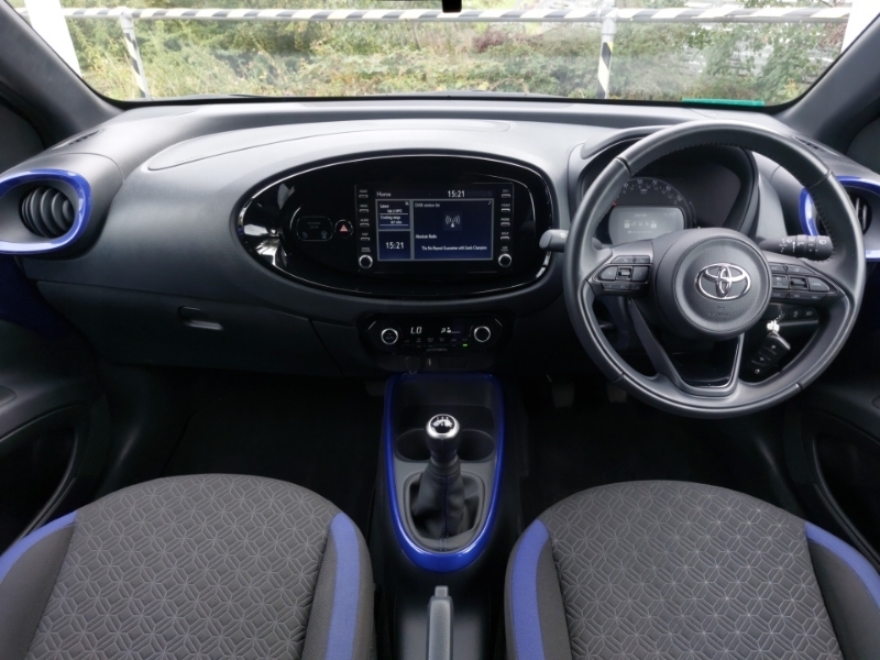 Toyota Aygo X 1.0 Vvt-i Edge Blue #3