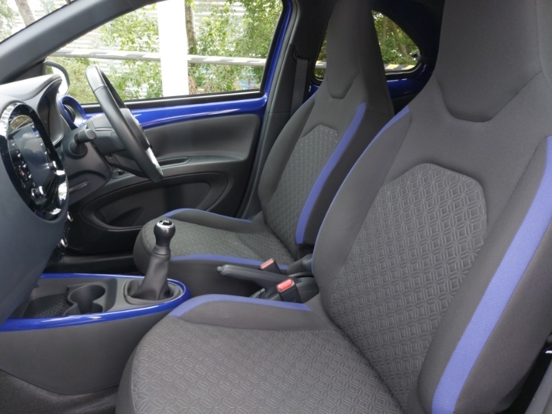 Toyota Aygo X 1.0 Vvt-i Edge Blue #5