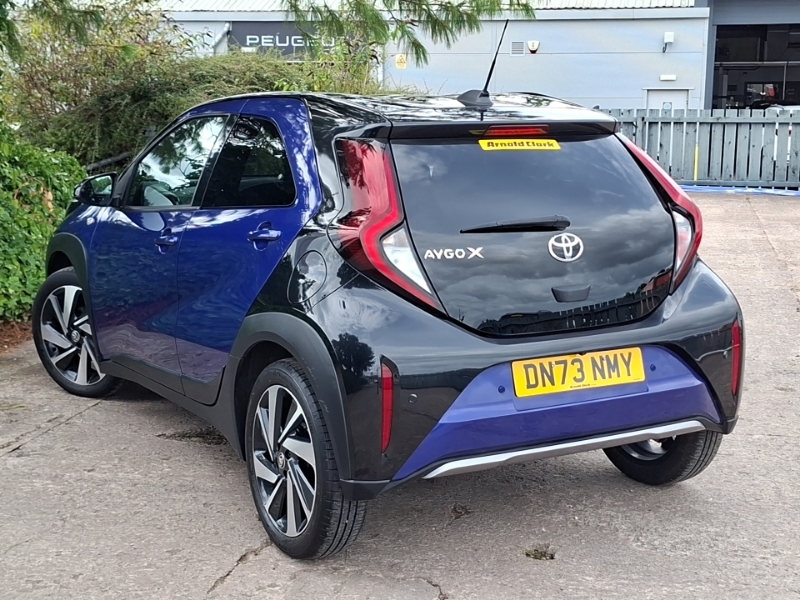 Toyota Aygo X 1.0 Vvt-i Exclusive Blue #2