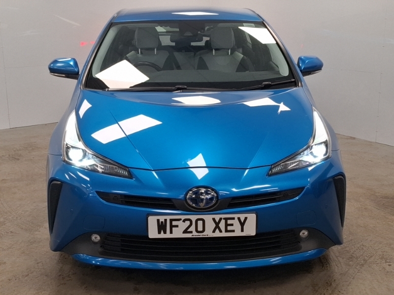 Toyota Prius E White #14