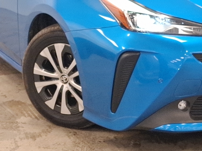 Toyota Prius E White #19