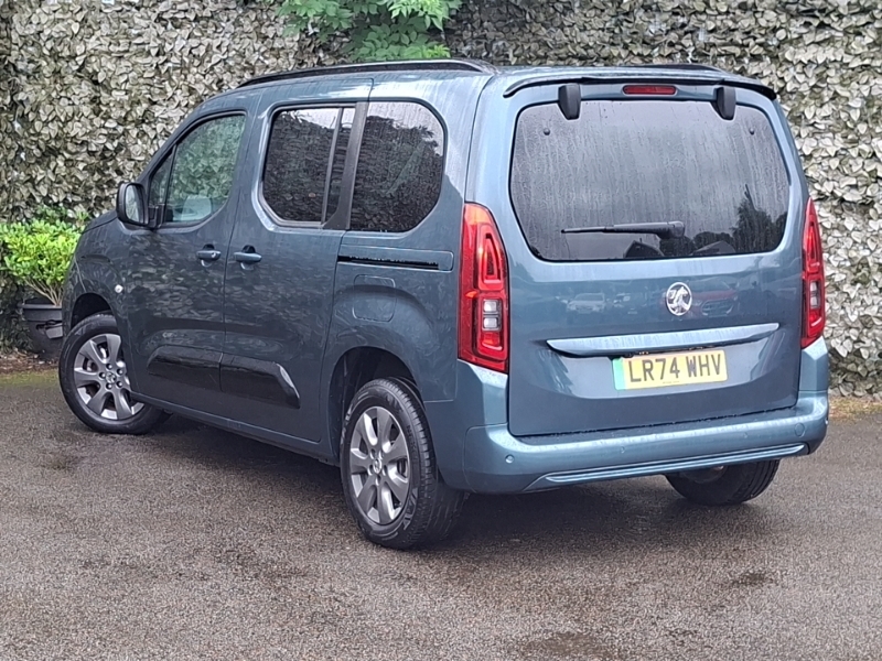 Vauxhall Combo-e Life 100Kw Ultimate 52Kwh Blue #2