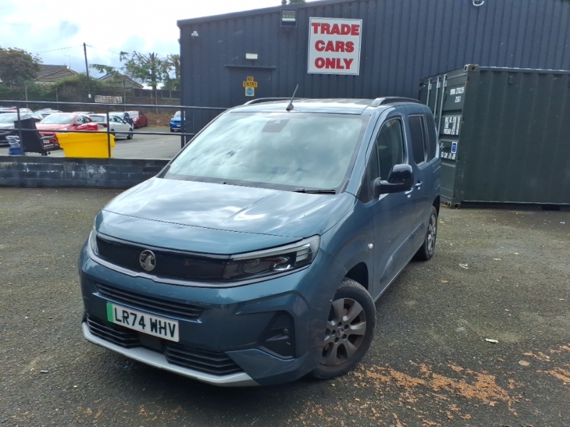 Vauxhall Combo-e Life 100Kw Ultimate 52Kwh Blue