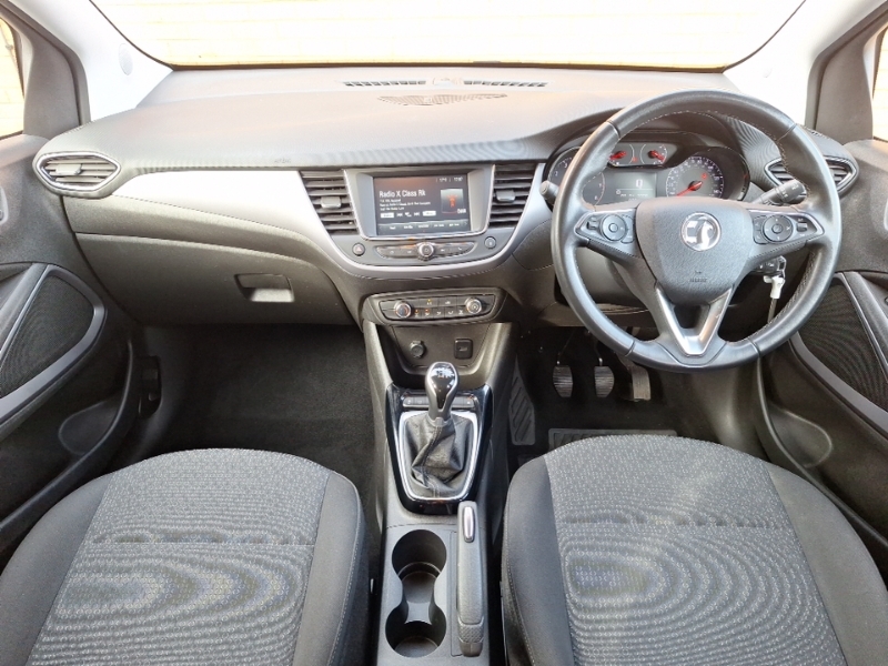 Vauxhall Crossland 1.2 Design White #3