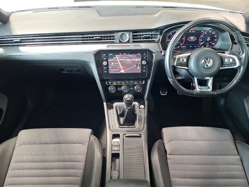 Volkswagen Passat 2.0 Tdi R-line Panoramic Roof White #3
