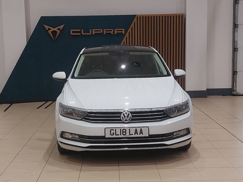 Volkswagen Passat  White #14