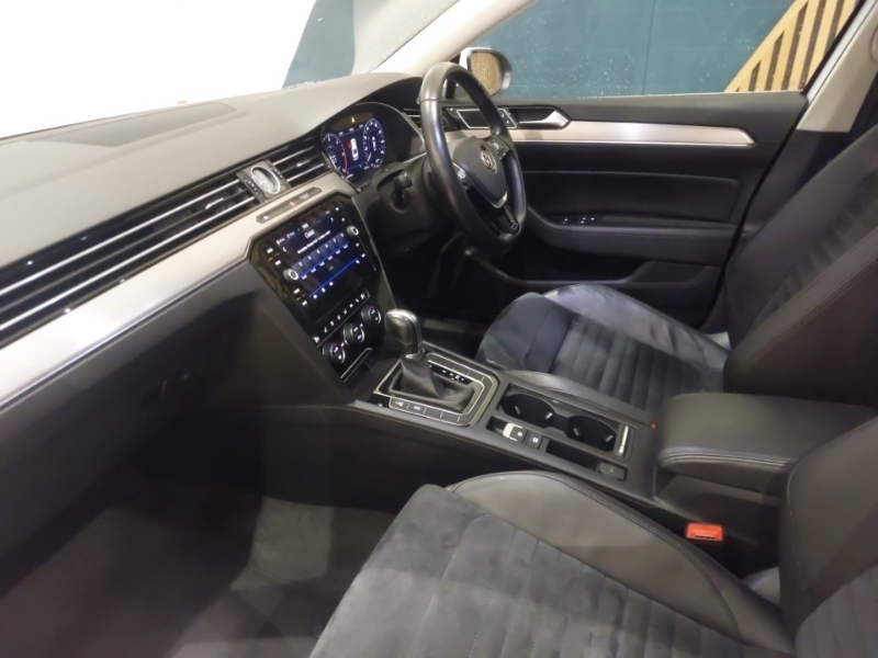 Volkswagen Passat 1.6 Tdi Gt Dsg Panoramic Roof White #5