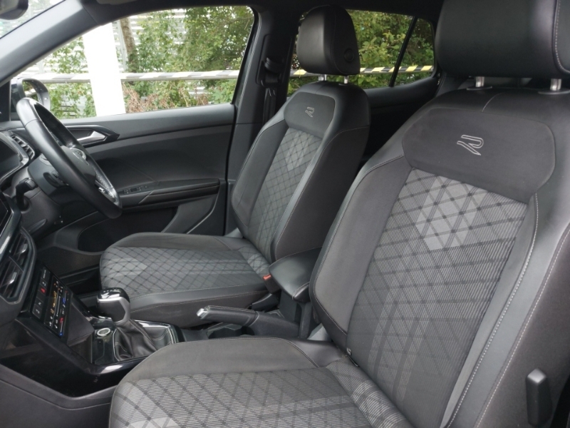 Volkswagen T-Cross 1.0 Tsi 115 R-line Dsg Black #5