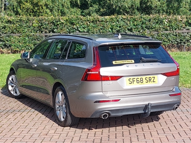 Volvo V60 2.0 D4 190 Momentum Pro Grey #2