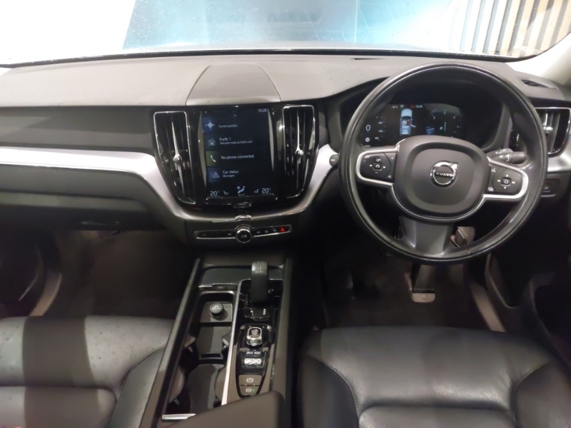 Volvo XC60 2.0 B4d Momentum Pro Awd Geartronic Silver #3