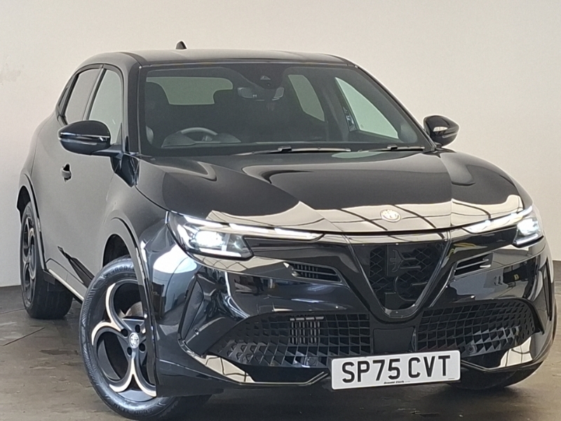 Alfa Romeo Junior 1.2 Turbo Ibrida Intensa Black