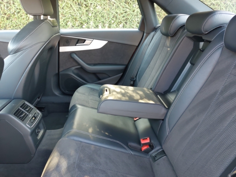 Audi A4 40 Tdi S Line S Tronic BG19NJE Red #6