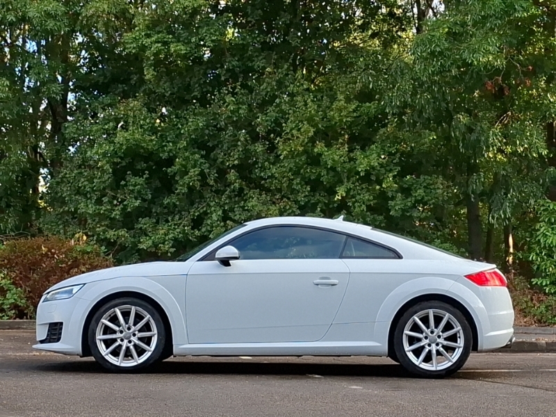 Audi TT 2.0 Tdi Ultra Sport White #4
