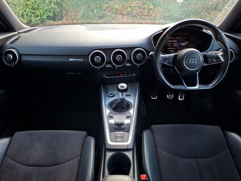 Audi TT 2.0 Tdi Ultra Sport White #3