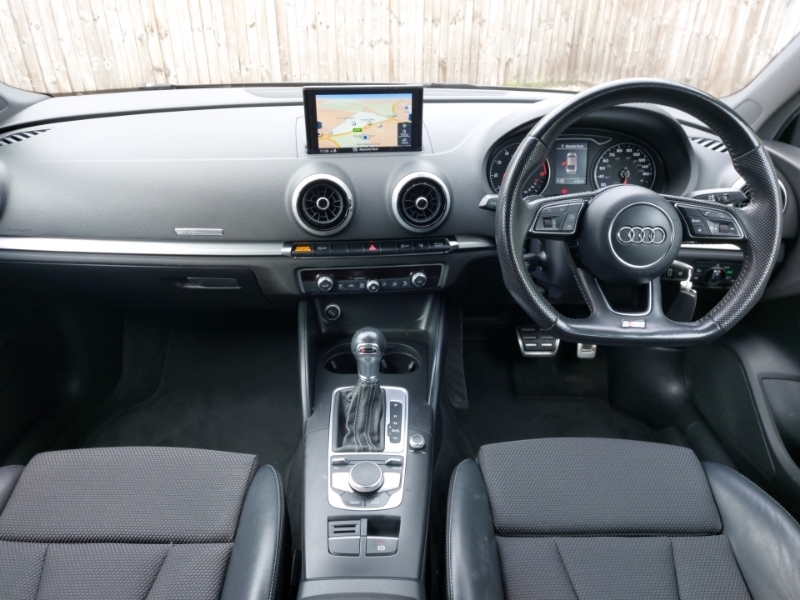 Audi A3 1.4 Tfsi S Line S Tronic Black #3