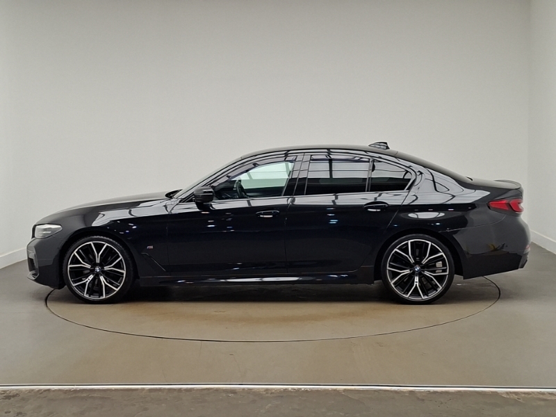BMW 5 Series 520D Mht M Sport Step Black #4