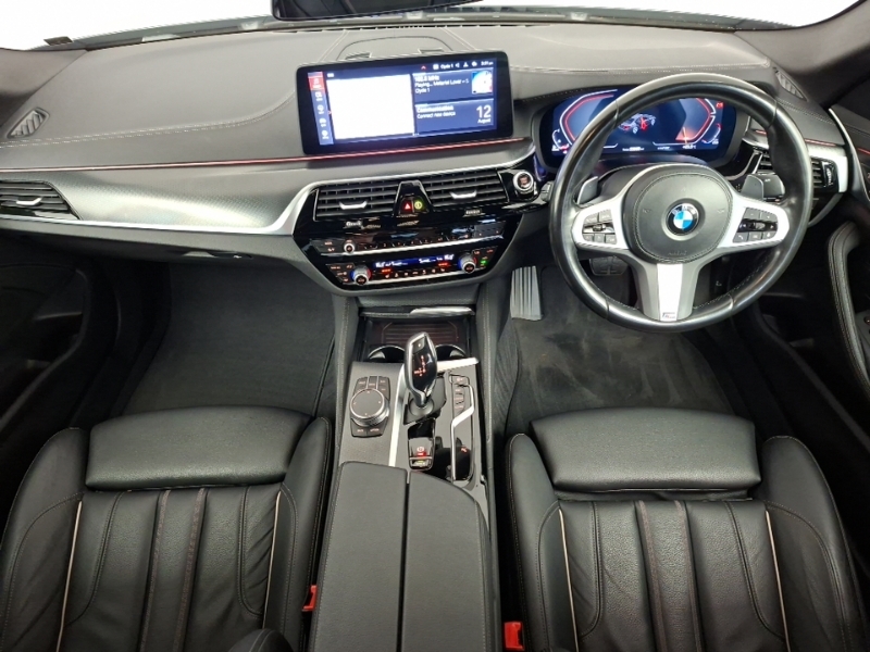 BMW 5 Series 520D Mht M Sport Step Black #4
