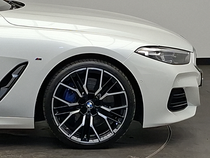 BMW 8 Series M Sport Black #14