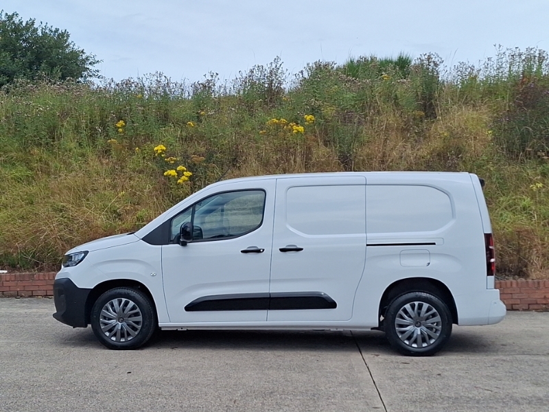 Citroen Berlingo 1.5 D 100Ps Van Driver White #4