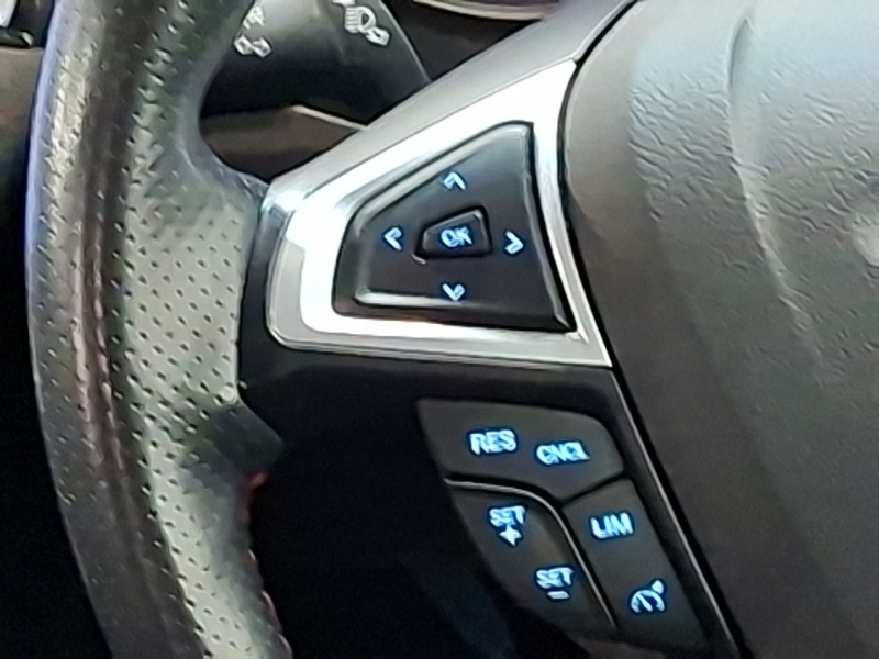 Ford Mondeo Titanium White #12