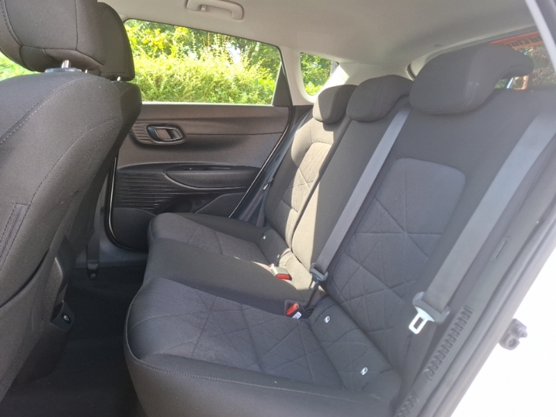 Hyundai Bayon 1.0 Tgdi 48V Mhev Premium Dct White #6