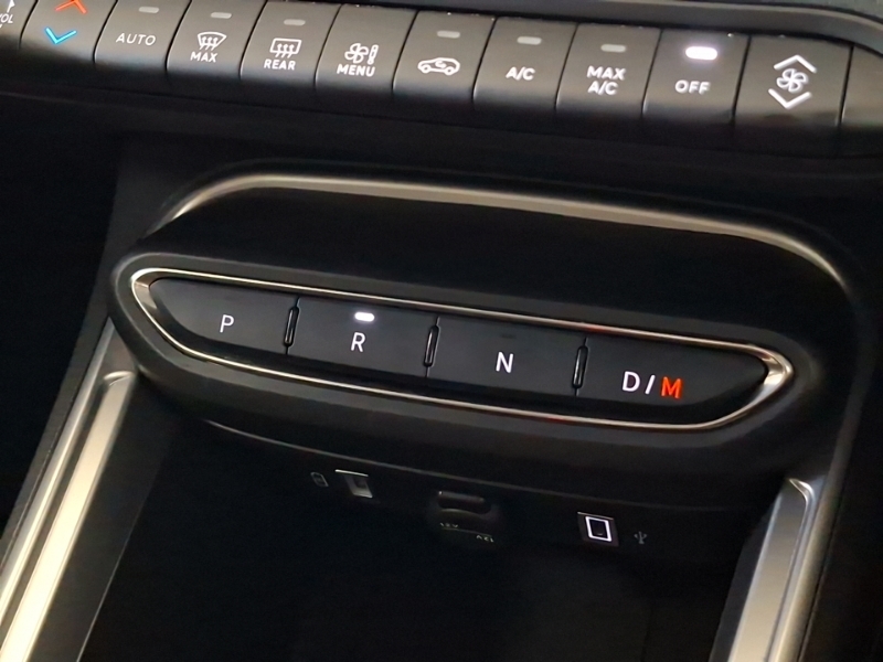 Jeep Avenger 115Kw Summit 54Kwh Black #16